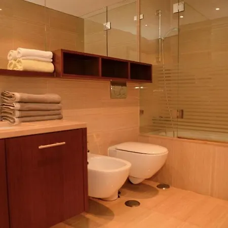 Luxury Laranjeiras ליסבון